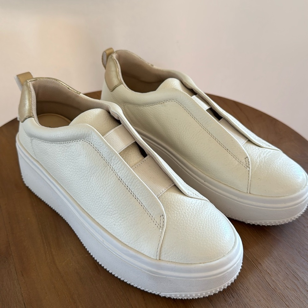 Paolo slip in platforms